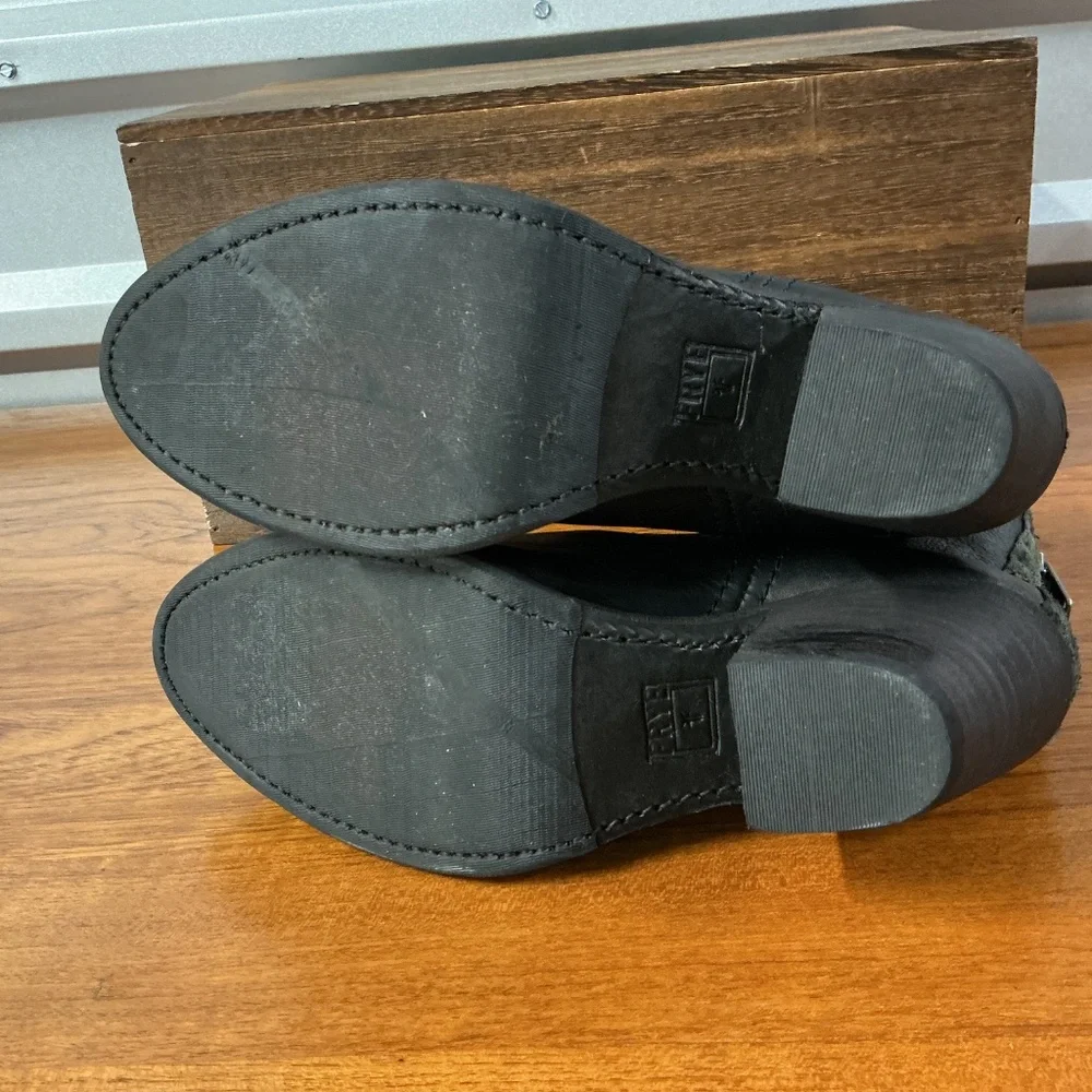 Frye Women Leslie Artisan Black Leather Boho Cowgirl Zip Ankle Boot Size 6.5
